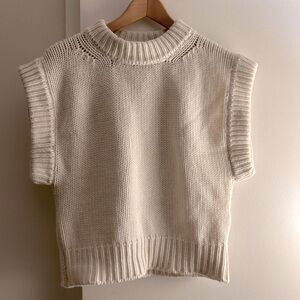 NWT Liviana Conti Cashmere Blend Gilet, IT40